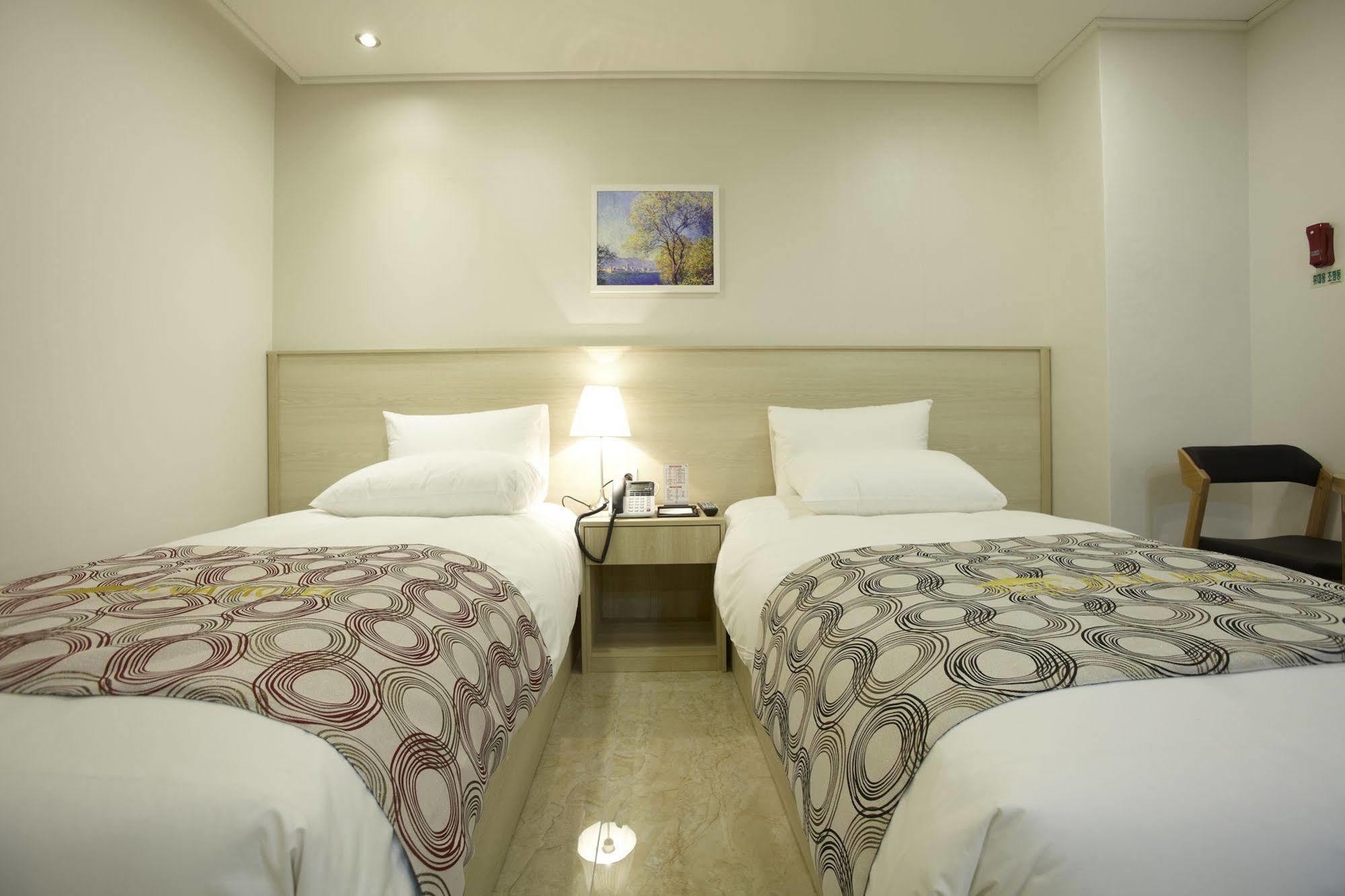 Hotel Sopra Incheon Cheongna Екстериор снимка