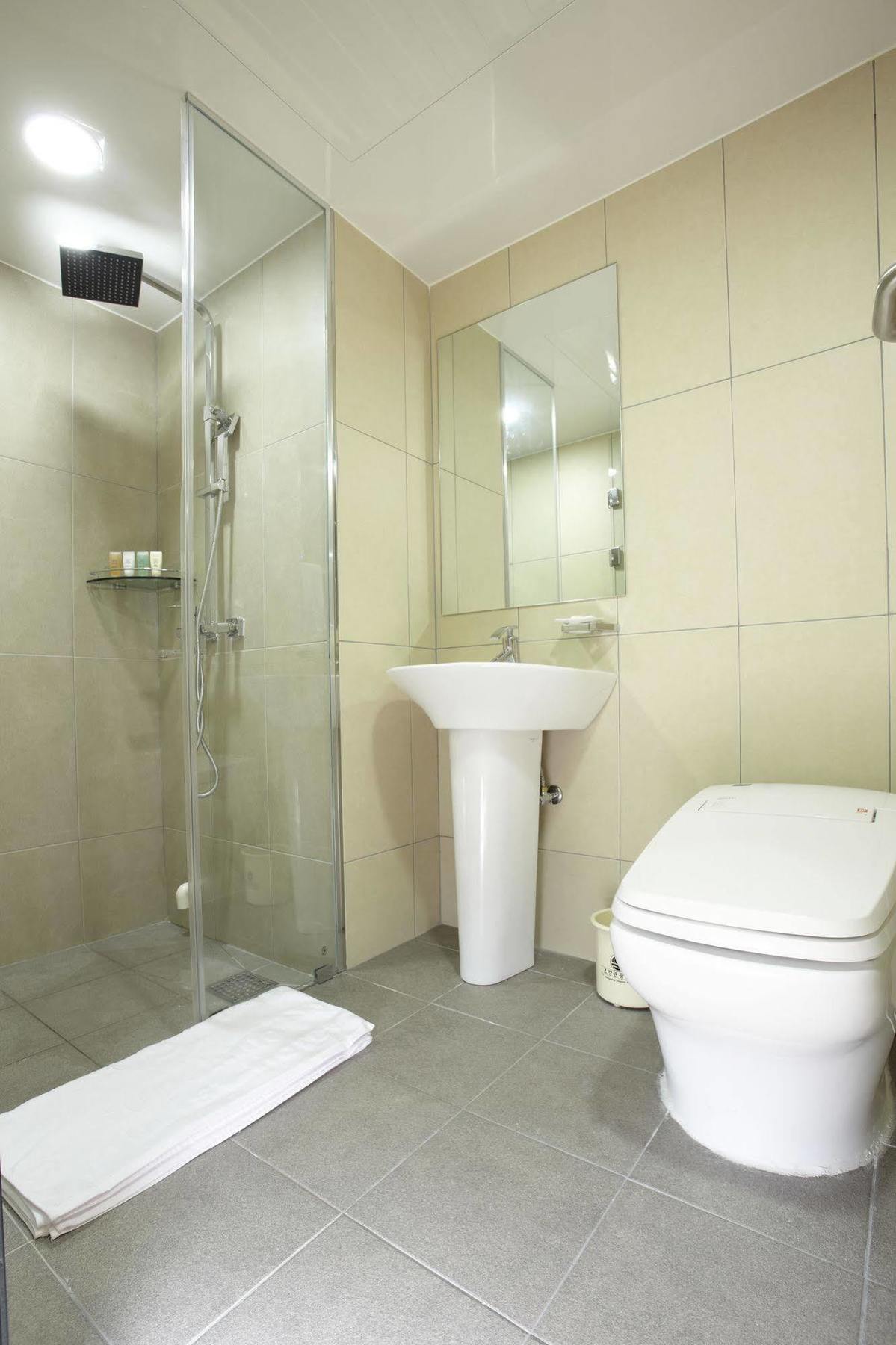 Hotel Sopra Incheon Cheongna Екстериор снимка