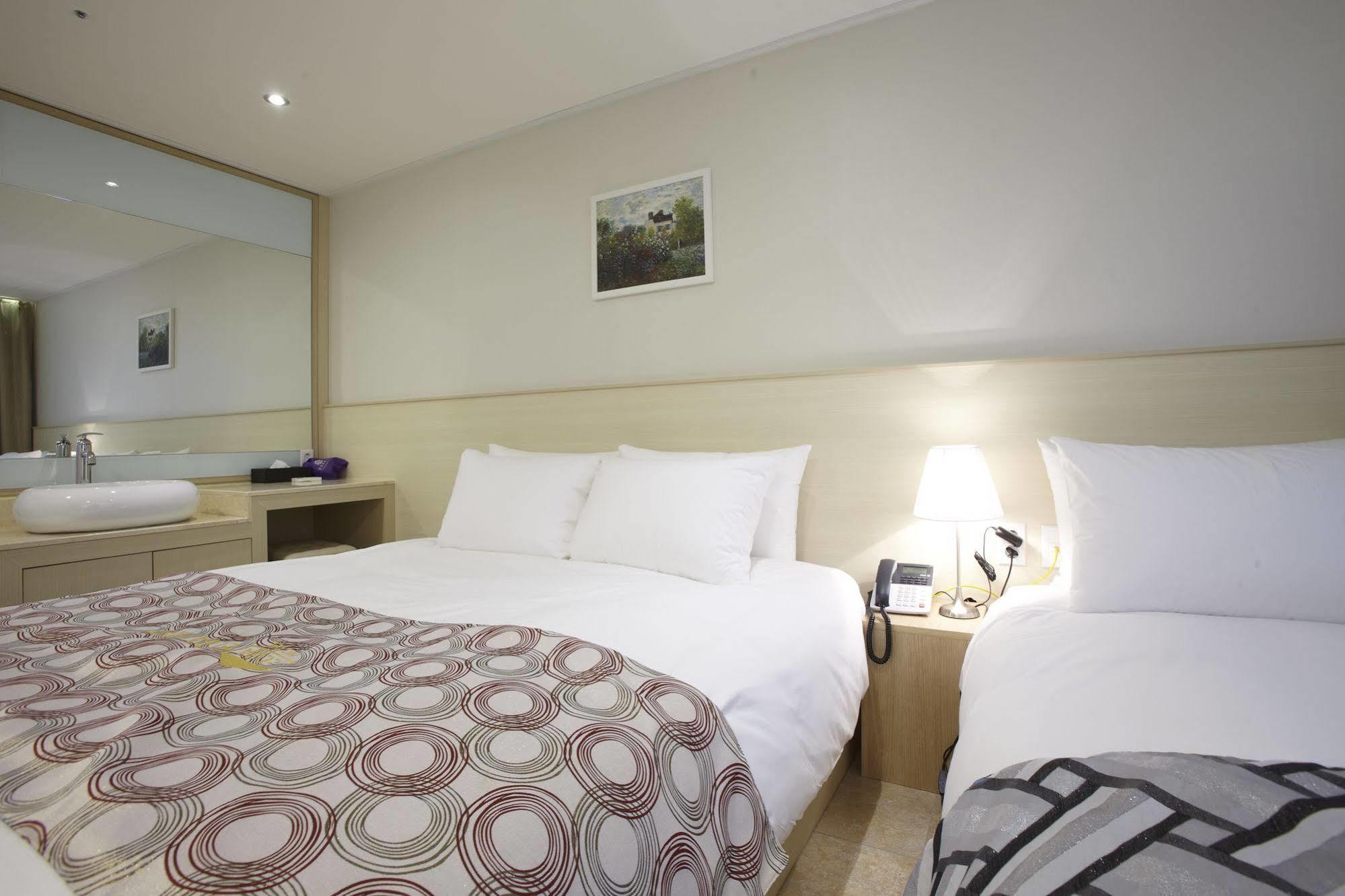 Hotel Sopra Incheon Cheongna Екстериор снимка